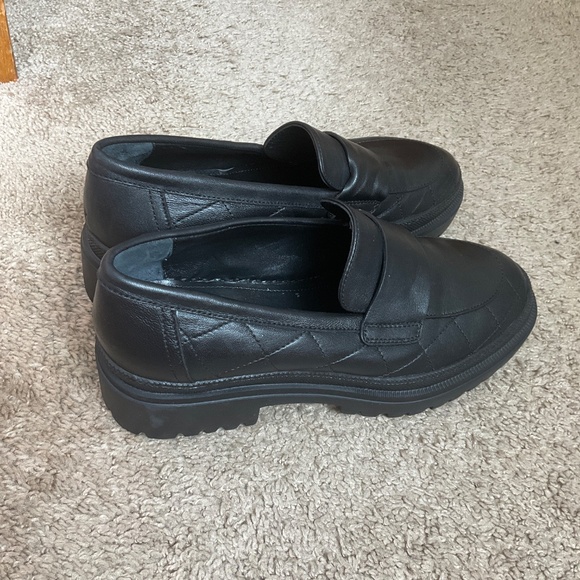 AGL Women's Mary Soft Quilted Loafers - Picture 4 of 7